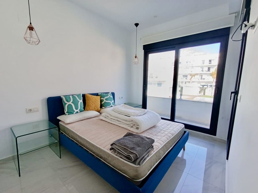 3 bedroom Villa for sale in Villamartin with pool - € 279,000 (Ref: 9380097)