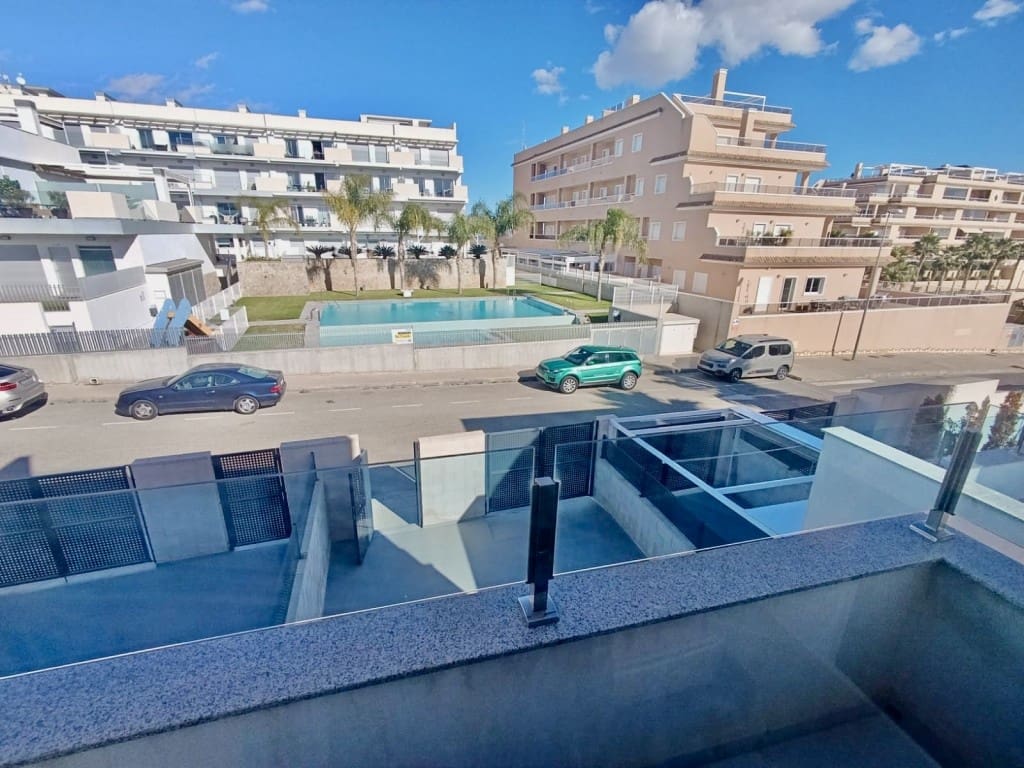 3 bedroom Villa for sale in Villamartin with pool - € 279,000 (Ref: 9380097)