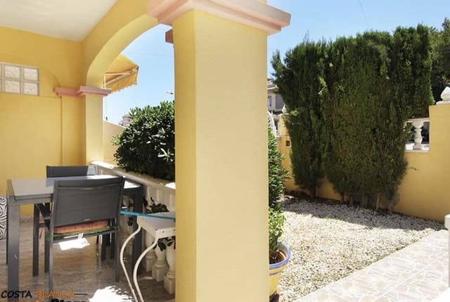 2 soveværelse Semi-Rækkehus til salg i Villamartin, Orihuela med swimmingpool - € 162.500 (Ref: 9394327)