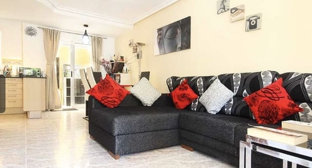 2 soveværelse Semi-Rækkehus til salg i Villamartin, Orihuela med swimmingpool - € 162.500 (Ref: 9394327)