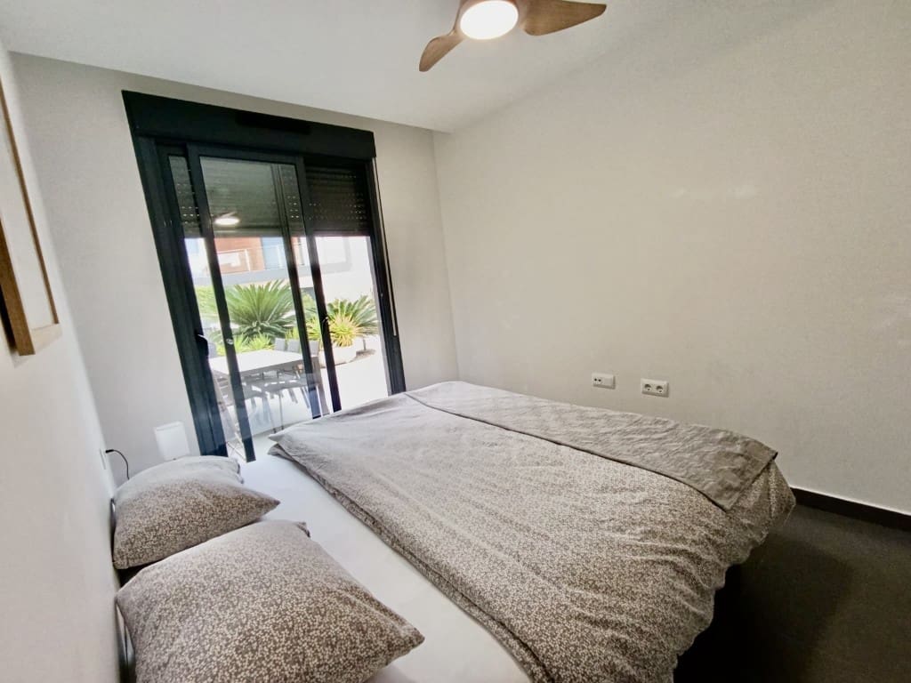 3 bedroom Villa for sale in Villamartin with pool - € 330,000 (Ref: 9483767)