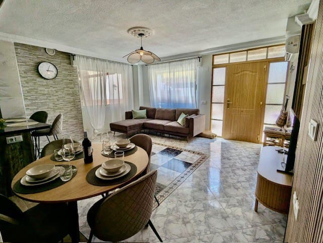 3 bedroom Villa for sale in Los Altos with pool - € 194,900 (Ref: 9591946)