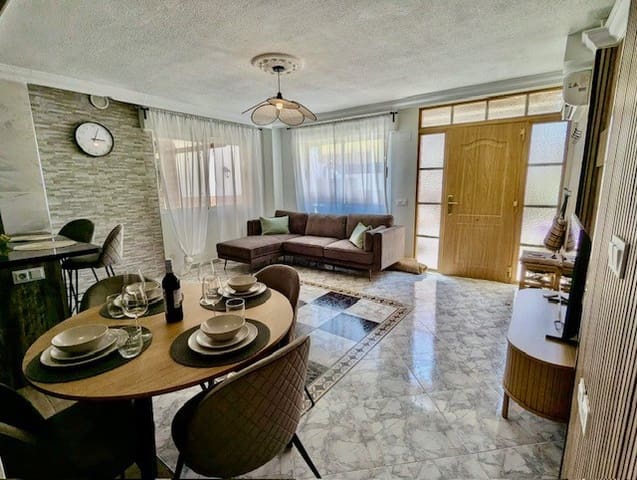 3 makuuhuone Huvila myytävänä paikassa Los Altos mukana uima-altaan - 194 900 € (Ref: 9591946)