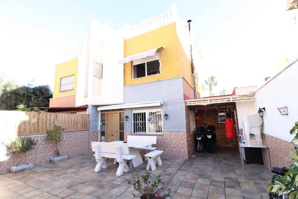 3 makuuhuone Huvila myytävänä paikassa Los Altos mukana uima-altaan - 149 000 € (Ref: 9591947)