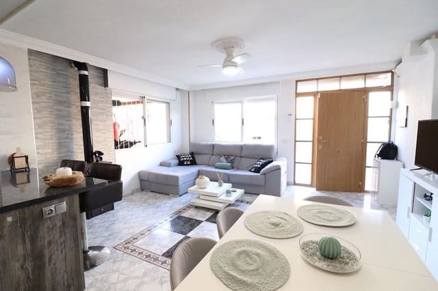 3 makuuhuone Huvila myytävänä paikassa Los Altos mukana uima-altaan - 149 000 € (Ref: 9591947)