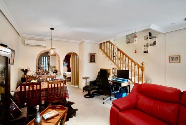 2 bedroom Villa for sale in Playa Flamenca, Orihuela with pool - € 214,000 (Ref: 9731253)