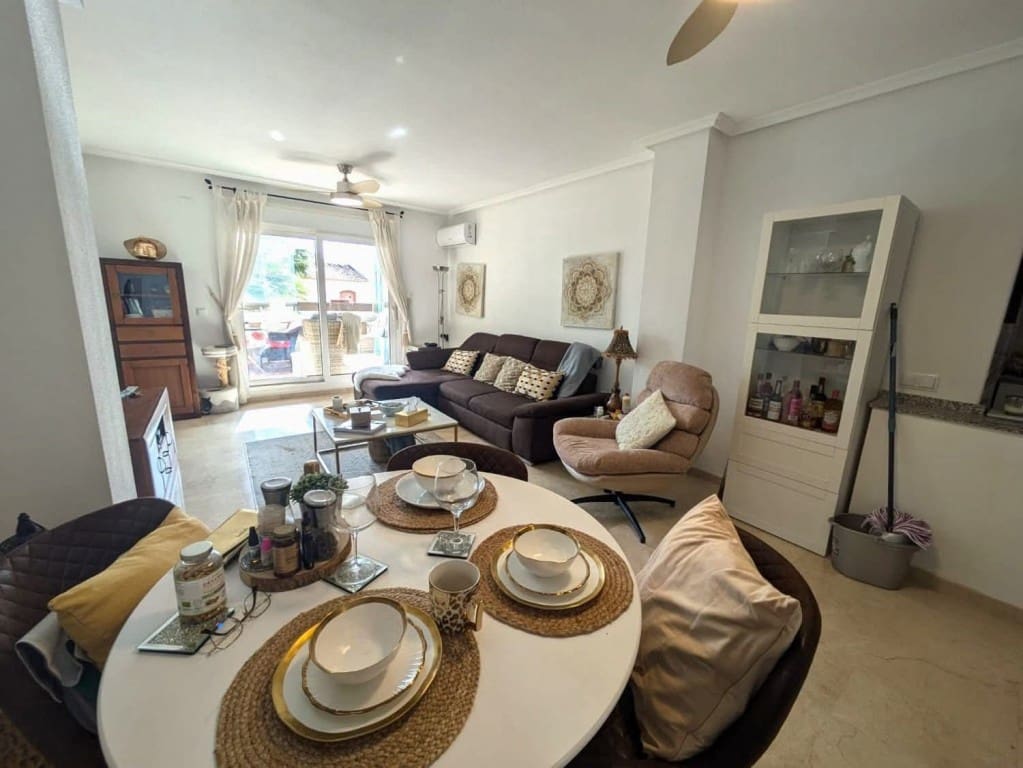 2 bedroom Apartment for sale in Playa Flamenca with pool - € 176,000 (Ref: 9731254)