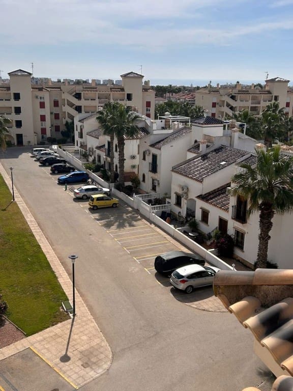 2 bedroom Apartment for sale in Playa Flamenca with pool - € 176,000 (Ref: 9731254)