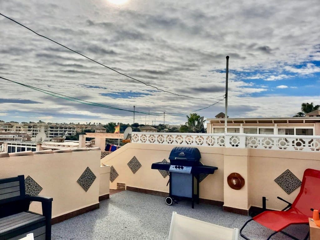 2 soverom Rekkehus til salgs i Villamartin med svømmebasseng - € 184 500 (Ref: 9731255)