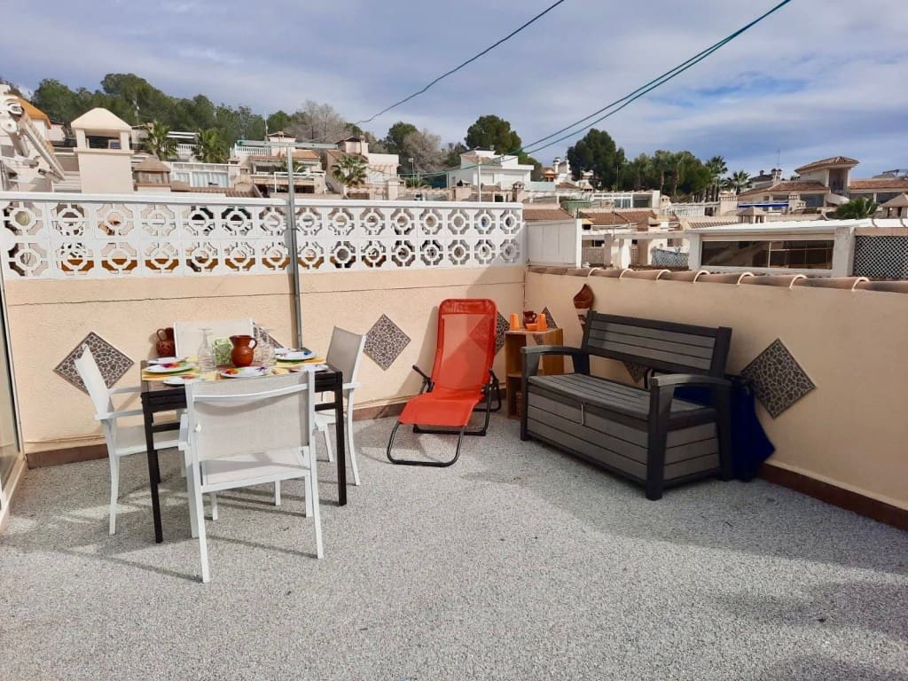 2 soverom Rekkehus til salgs i Villamartin med svømmebasseng - € 184 500 (Ref: 9731255)