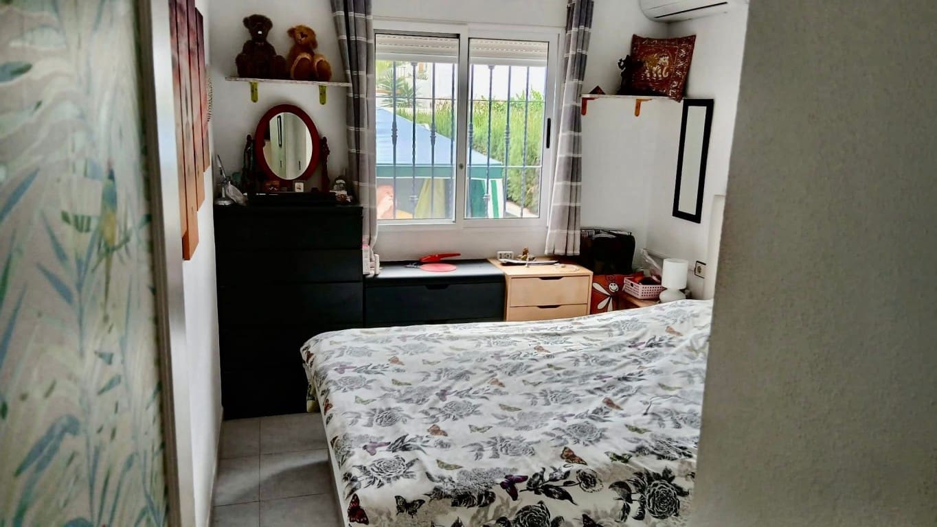 2 bedroom Apartment for sale in La Florida with pool - € 149,990 (Ref: 9731258)