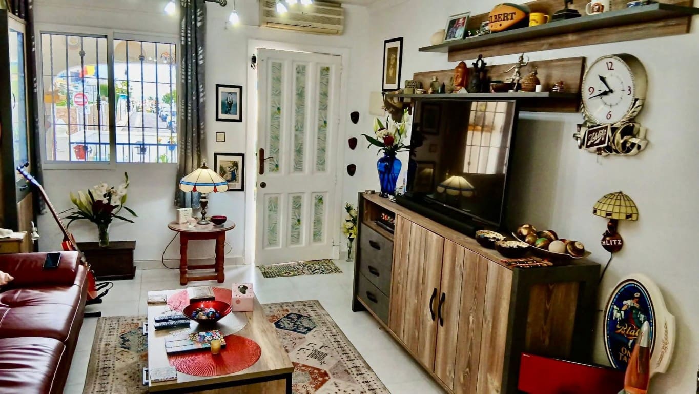 2 bedroom Apartment for sale in La Florida with pool - € 149,990 (Ref: 9731258)