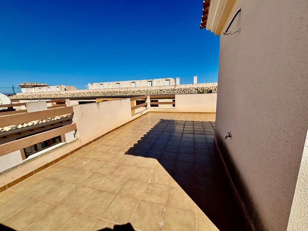 Chalet de 6 habitaciones en Villamartin en venta con piscina - 365.000 € (Ref: 9731260)