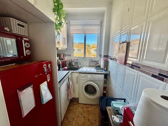 Apartamento de 2 habitaciones en Villamartin, Orihuela en venta con piscina - 157.000 € (Ref: 9731261)