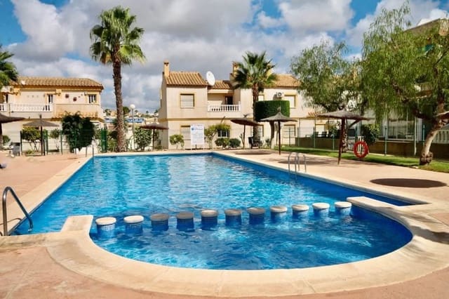 Apartamento de 2 habitaciones en Villamartin, Orihuela en venta con piscina - 157.000 € (Ref: 9731261)
