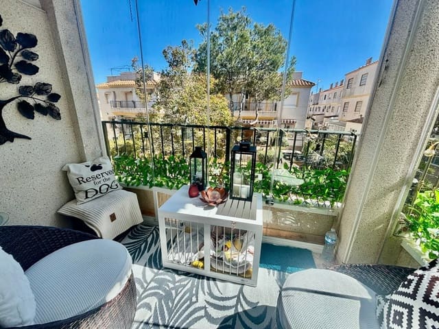 Apartamento de 2 habitaciones en Villamartin, Orihuela en venta con piscina - 157.000 € (Ref: 9731261)