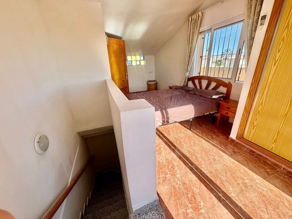 Adosado de 3 habitaciones en Playa Flamenca en venta con piscina - 189.950 € (Ref: 9731263)