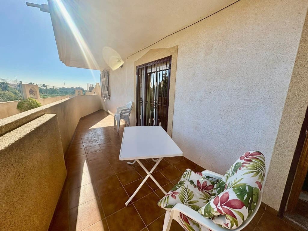 Adosado de 3 habitaciones en Playa Flamenca en venta con piscina - 189.950 € (Ref: 9731263)