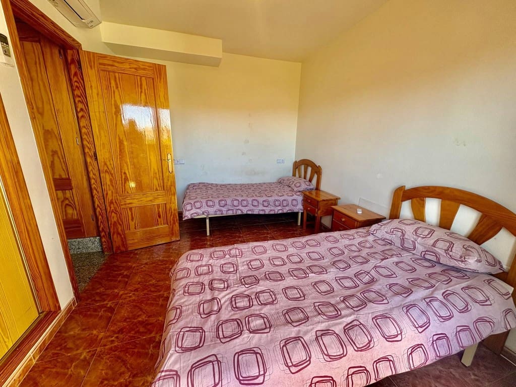 Adosado de 3 habitaciones en Playa Flamenca en venta con piscina - 189.950 € (Ref: 9731263)