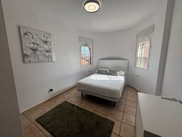 Chalet de 3 habitaciones en Playa Flamenca, Orihuela en venta con piscina - 269.950 € (Ref: 9731264)