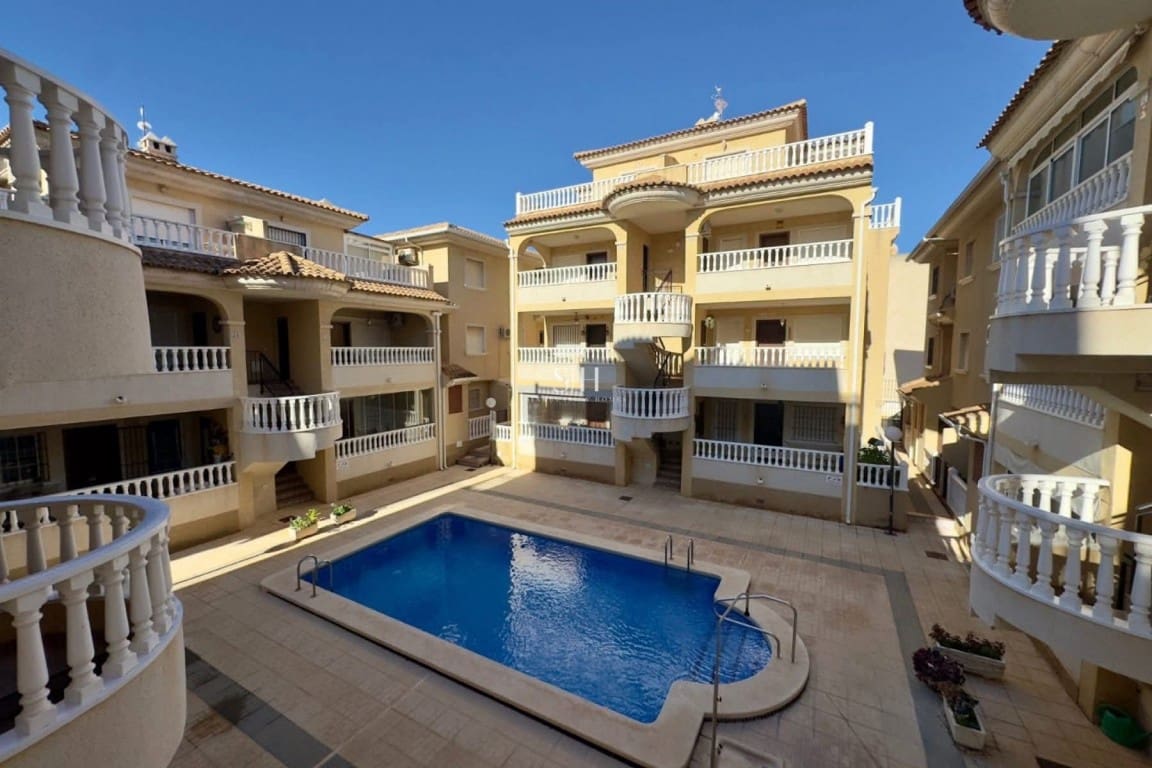 2 bedroom Apartment for sale in La Florida with pool - € 145,000 (Ref: 9731265)