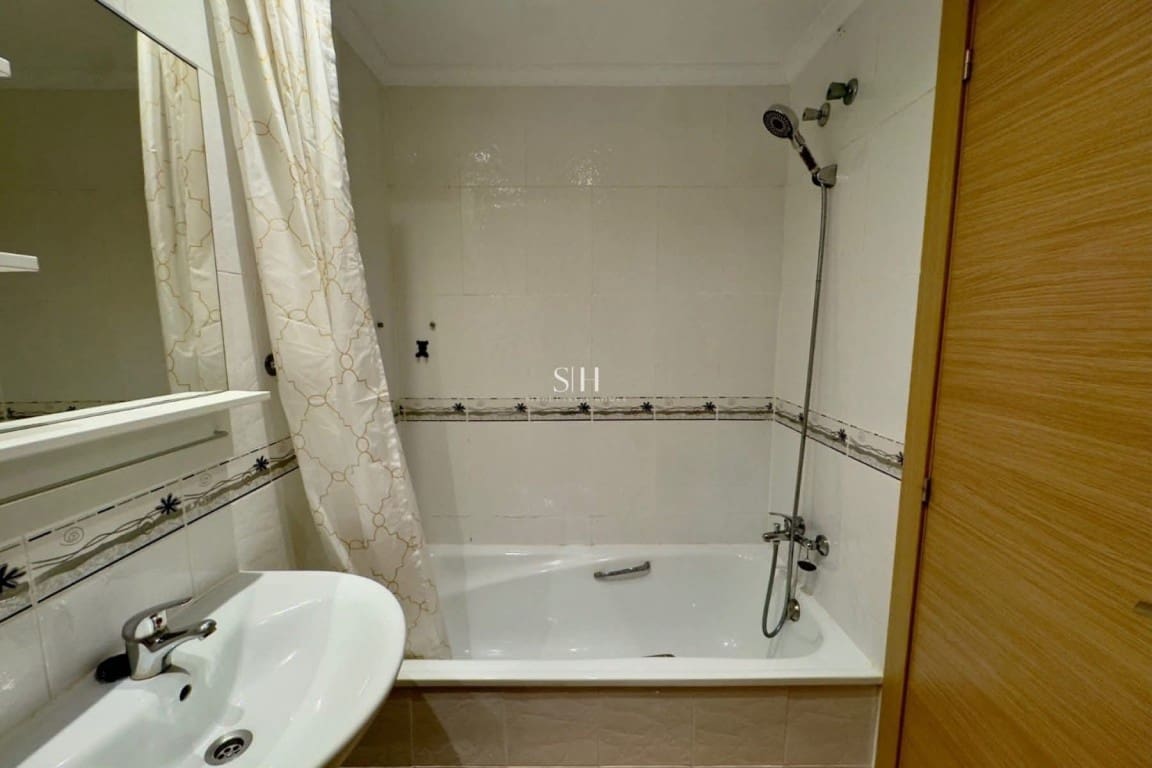 2 bedroom Apartment for sale in La Florida with pool - € 145,000 (Ref: 9731265)