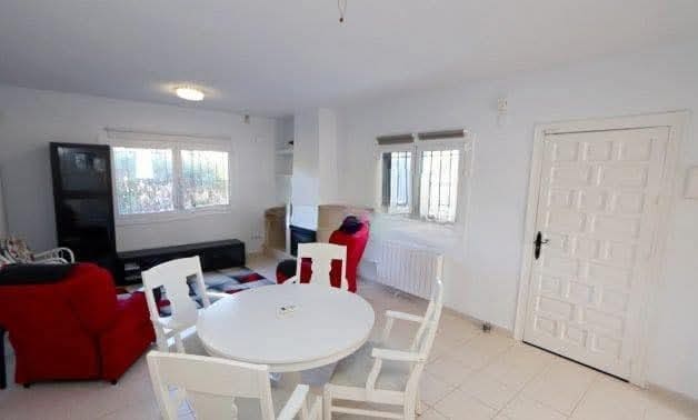 Chalet de 3 habitaciones en Playa Flamenca, Orihuela en venta con piscina - 439.000 € (Ref: 9731266)