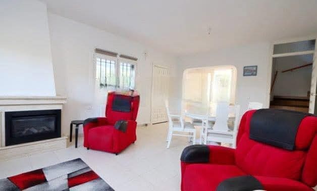 Chalet de 3 habitaciones en Playa Flamenca, Orihuela en venta con piscina - 439.000 € (Ref: 9731266)