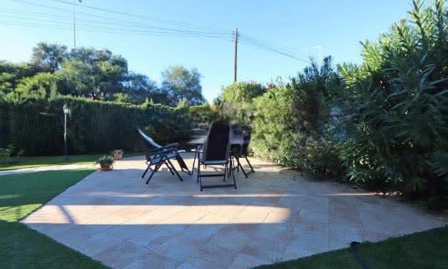 Chalet de 3 habitaciones en Playa Flamenca en venta con piscina - 439.000 € (Ref: 9731266)