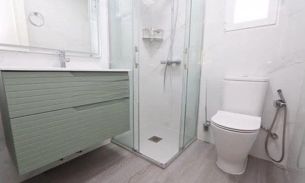 Chalet de 3 habitaciones en Playa Flamenca en venta con piscina - 439.000 € (Ref: 9731266)