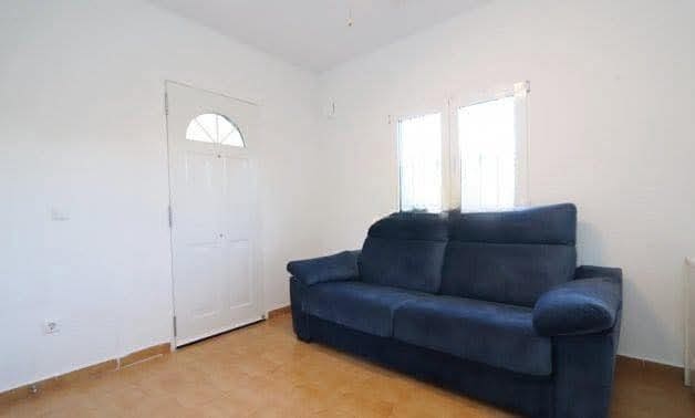 Chalet de 3 habitaciones en Playa Flamenca en venta con piscina - 439.000 € (Ref: 9731266)