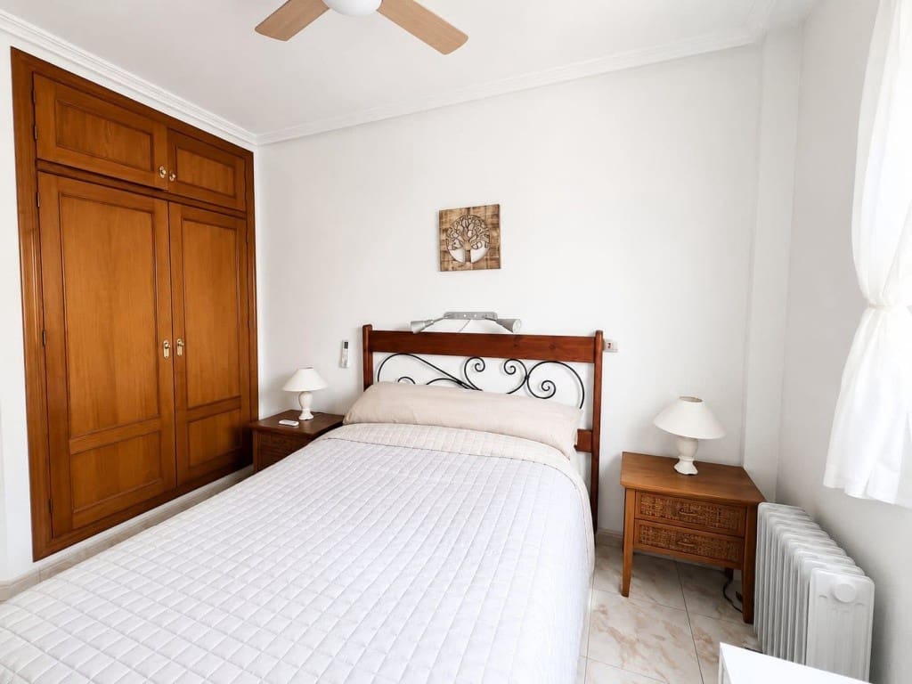 2 Zimmer Bungalow zu verkaufen in Villamartin mit Pool Garage - 179.500 € (Ref: 9731268)