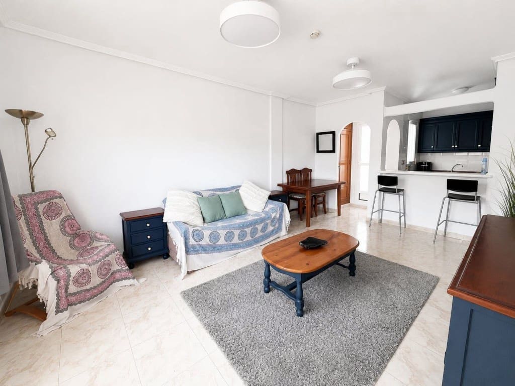 2 Zimmer Bungalow zu verkaufen in Villamartin mit Pool Garage - 179.500 € (Ref: 9731268)