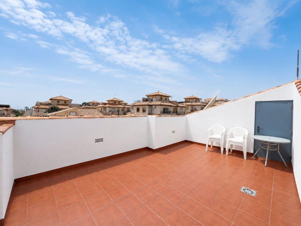 2 Zimmer Bungalow zu verkaufen in Villamartin mit Pool Garage - 179.500 € (Ref: 9731268)