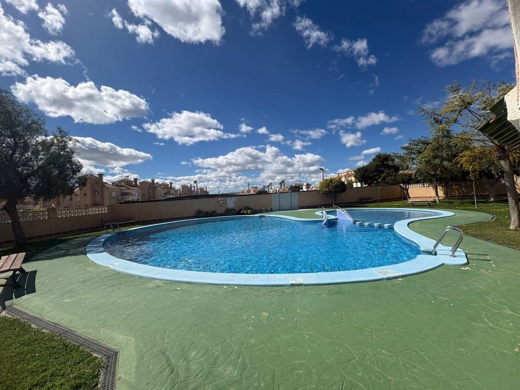 2 bedroom Apartment for sale in La Florida with pool - € 159,995 (Ref: 9731270)