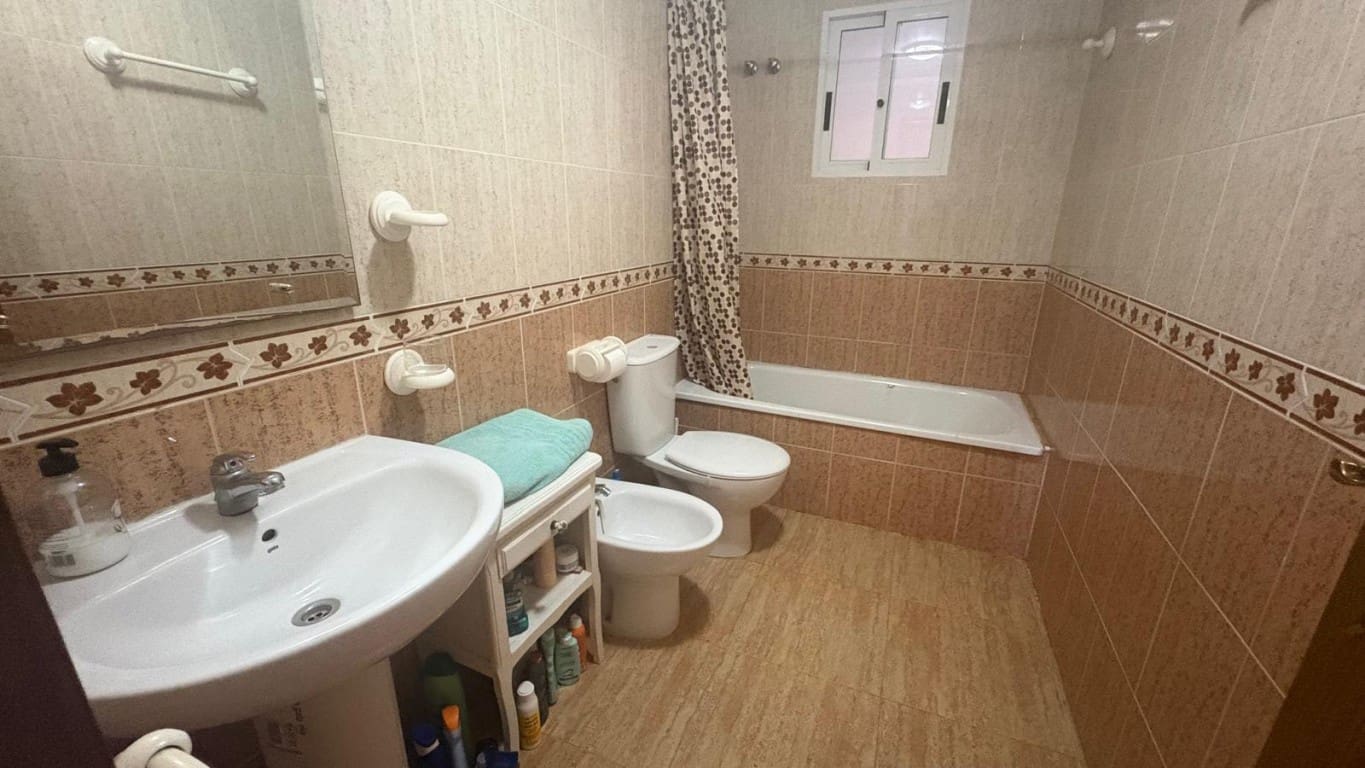 2 bedroom Apartment for sale in Playa Flamenca with pool - € 149,500 (Ref: 9731272)