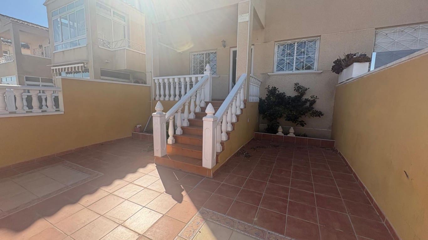 2 bedroom Apartment for sale in Playa Flamenca with pool - € 149,500 (Ref: 9731272)