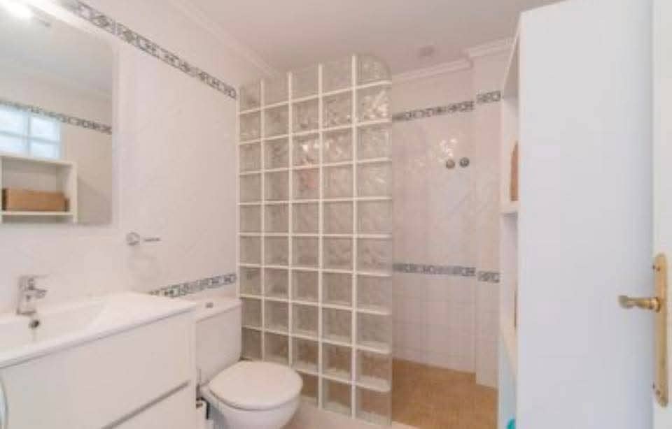 Chalet de 2 habitaciones en Playa Flamenca en venta con piscina - 195.000 € (Ref: 9731275)