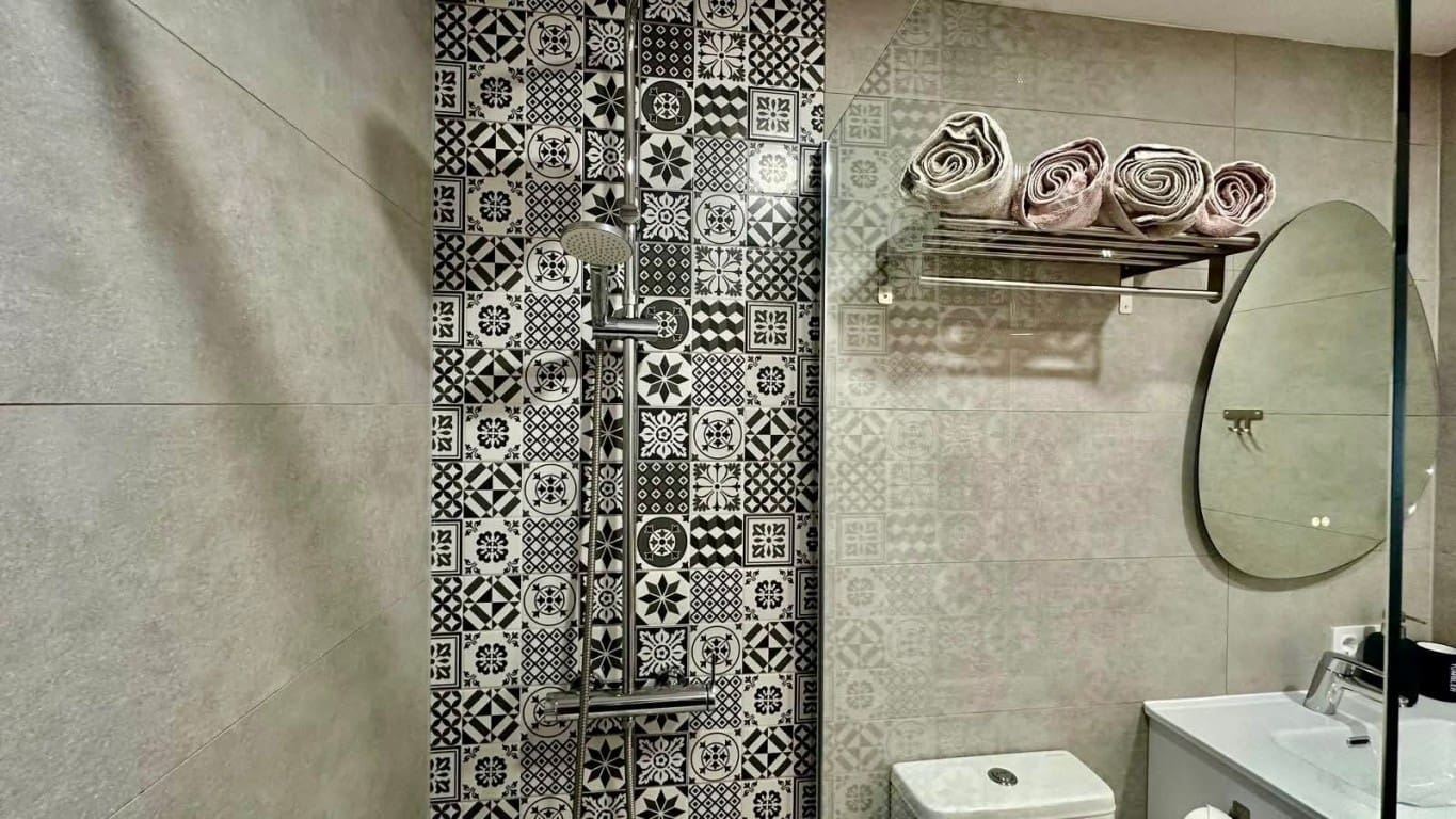 1 bedroom Apartment for sale in Torrevieja with pool - € 139,900 (Ref: 9731276)