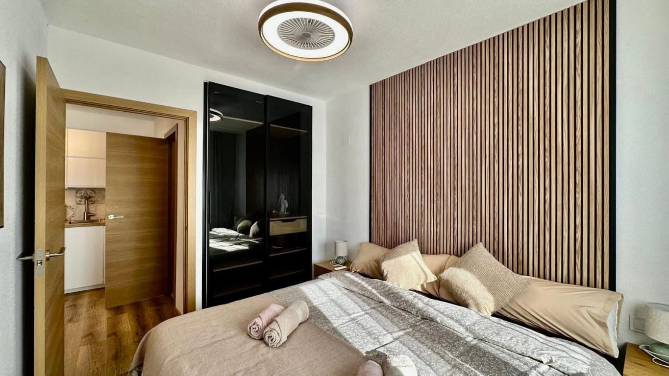 1 bedroom Apartment for sale in Torrevieja with pool - € 139,900 (Ref: 9731276)