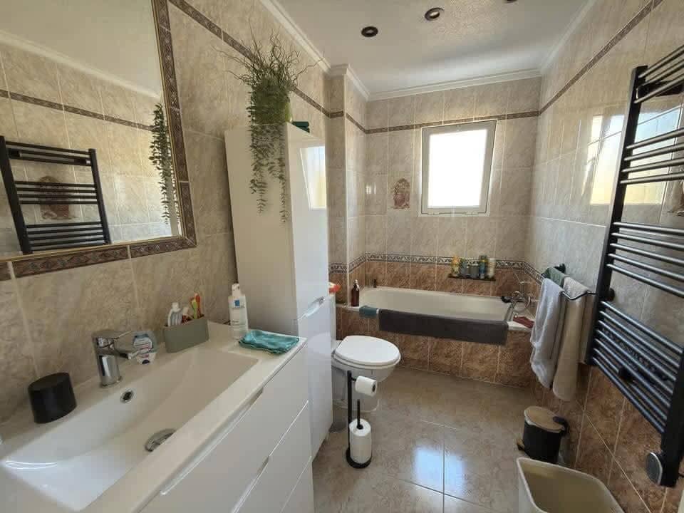 5 bedroom Villa for sale in Blue Lagoon with pool - € 399,000 (Ref: 9731277)