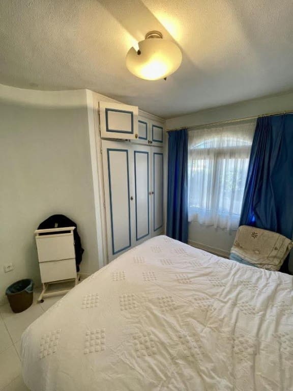 Chalet de 3 habitaciones en Villamartin en venta - 639.000 € (Ref: 9731281)