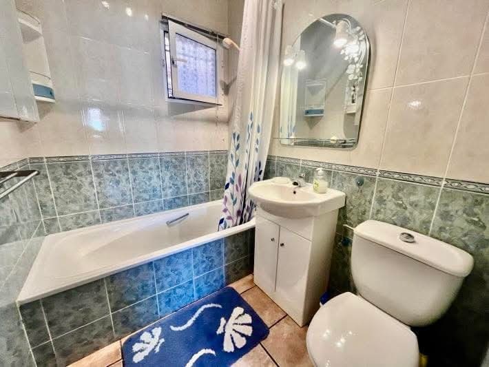 3 bedroom Villa for sale in Playa Flamenca with pool - € 237,000 (Ref: 9731282)