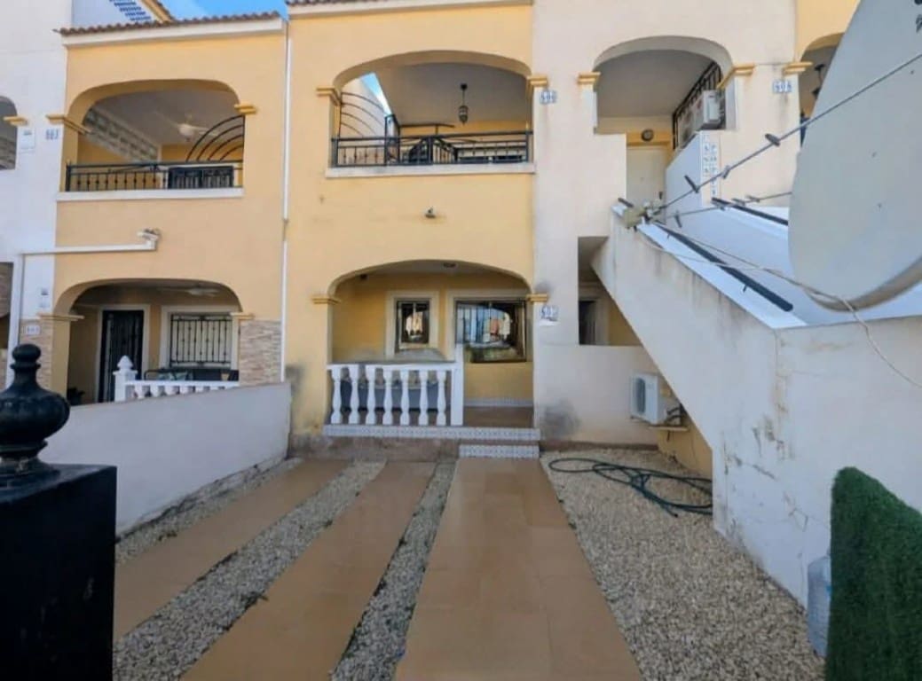 2 bedroom Apartment for sale in Los Altos with pool - € 138,000 (Ref: 9731284)