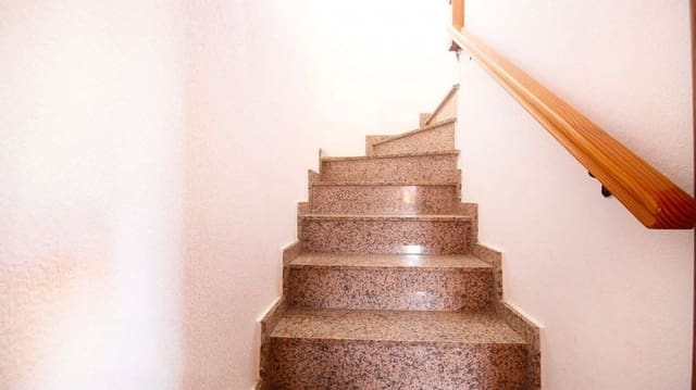 4 quarto Moradia para venda em Villamartin, Orihuela com piscina - 345 000 € (Ref: 9731286)