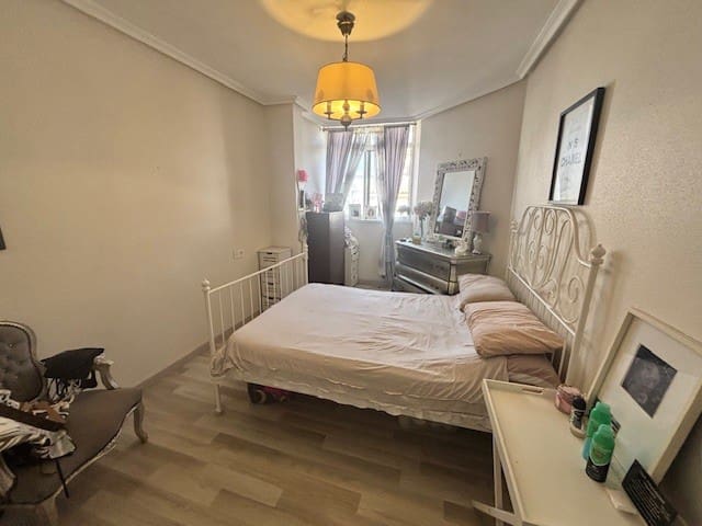 2 bedroom Apartment for sale in Playa Flamenca with pool - € 169,950 (Ref: 9731289)