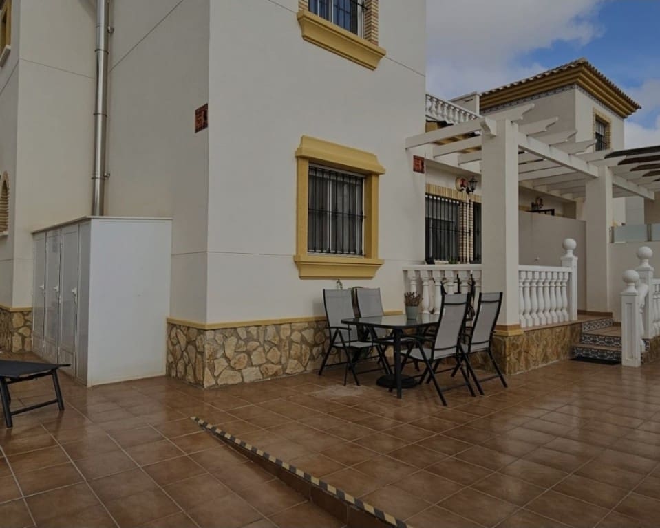 3 bedroom Townhouse for sale in Orihuela Costa with pool - € 259,900 (Ref: 9731290)