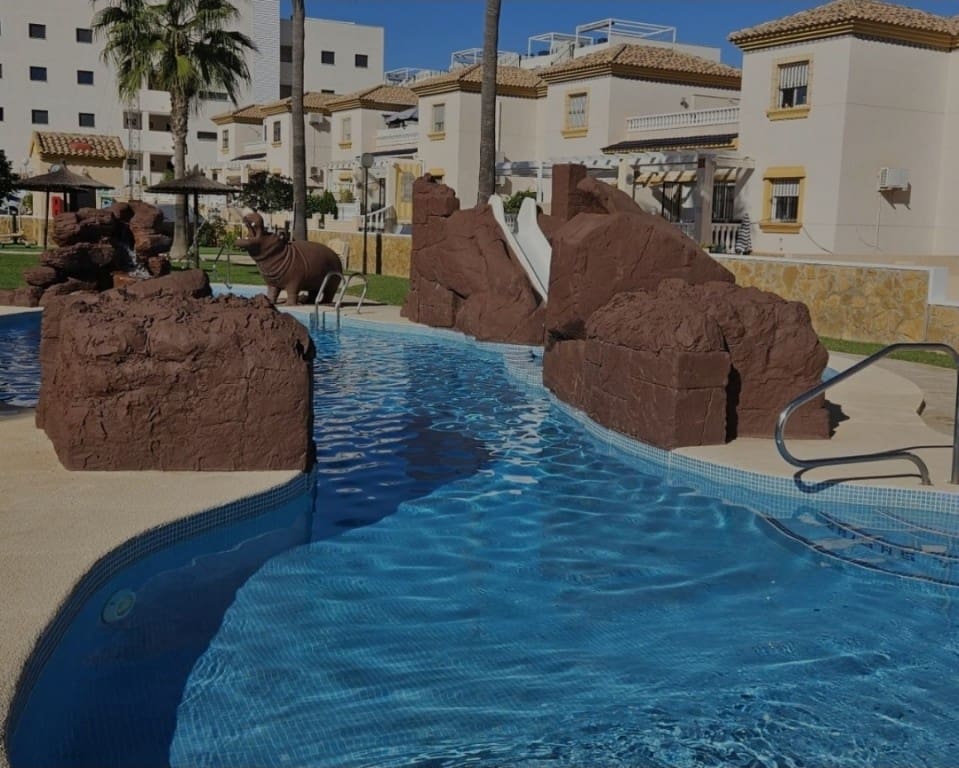 3 bedroom Townhouse for sale in Orihuela Costa with pool - € 259,900 (Ref: 9731290)