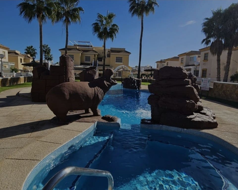 3 bedroom Townhouse for sale in Orihuela Costa with pool - € 259,900 (Ref: 9731290)