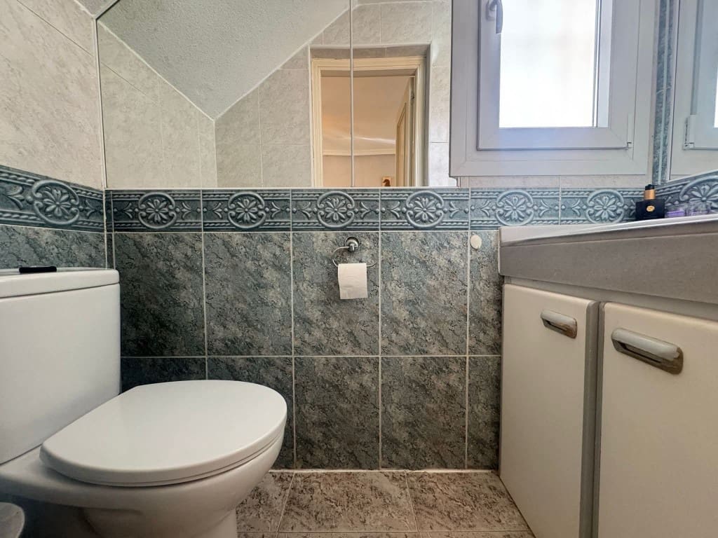 2 bedroom Apartment for sale in Cabo Roig with pool - € 219,900 (Ref: 9731292)